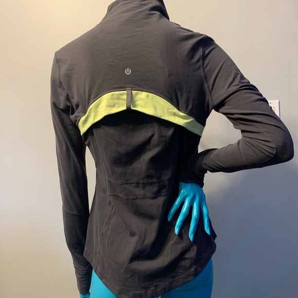 Meet your Posher, Natasha - Picture 3 of 4